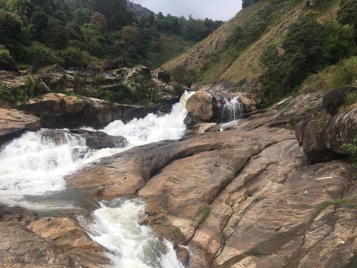 Greenpepperhomestay Munnar Anaviratty
